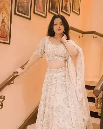 Escort Khandwa
